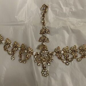 Never worn gold headpiece with beautiful gem work